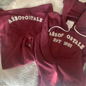 Aeropostale maroon sweatsuit set